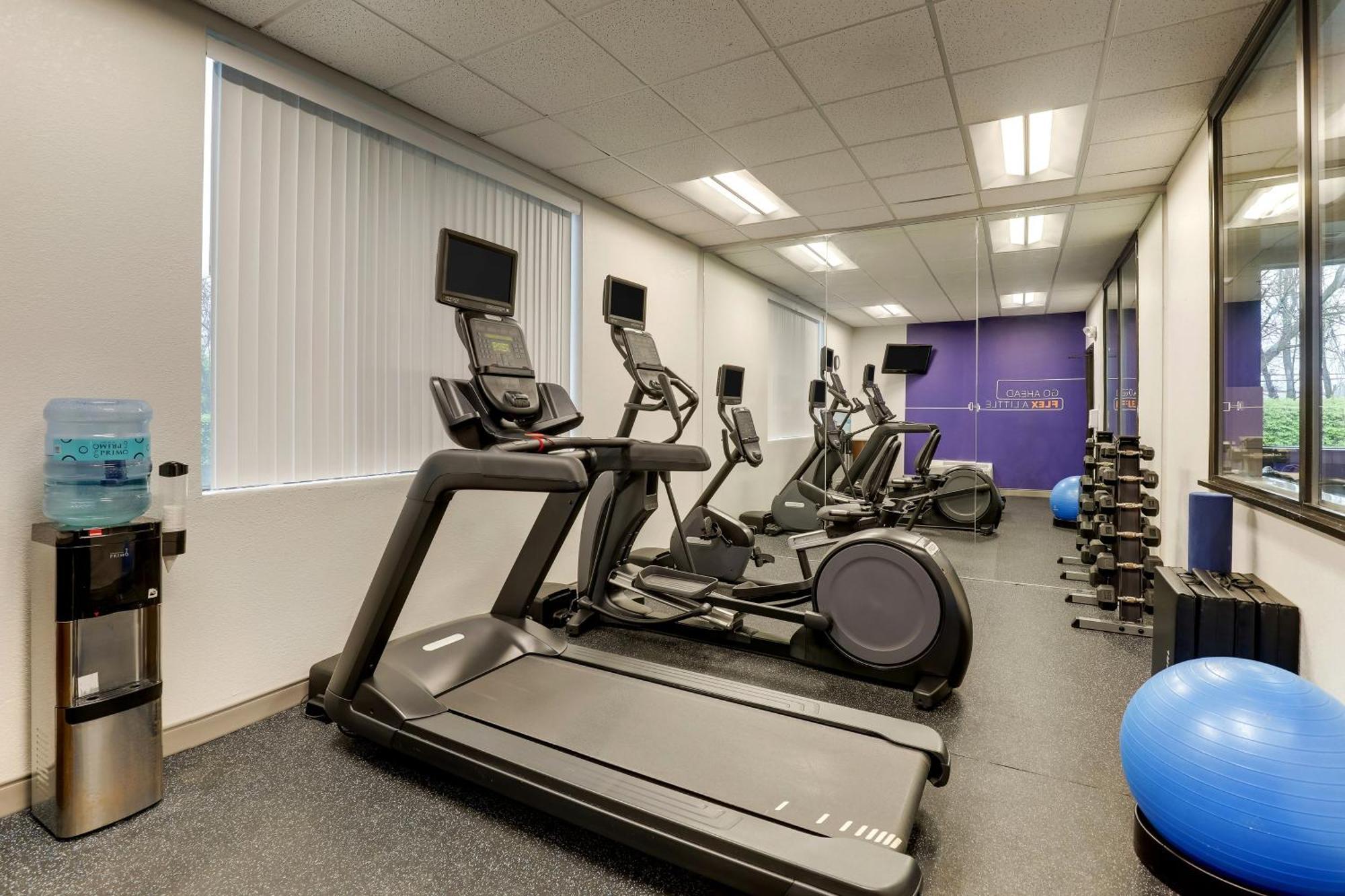 Holiday Inn Express Lexington Southwest Nicholasville By Ihg Екстер'єр фото